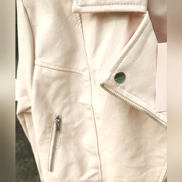 Misguided light pink faux leather moto jacket - Picture 7 of 12